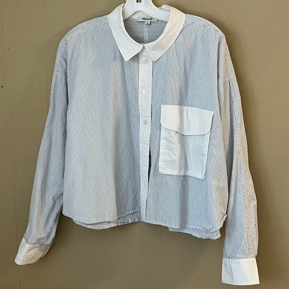 Madewell Blue and White Cropped Button Down Striped Shirt